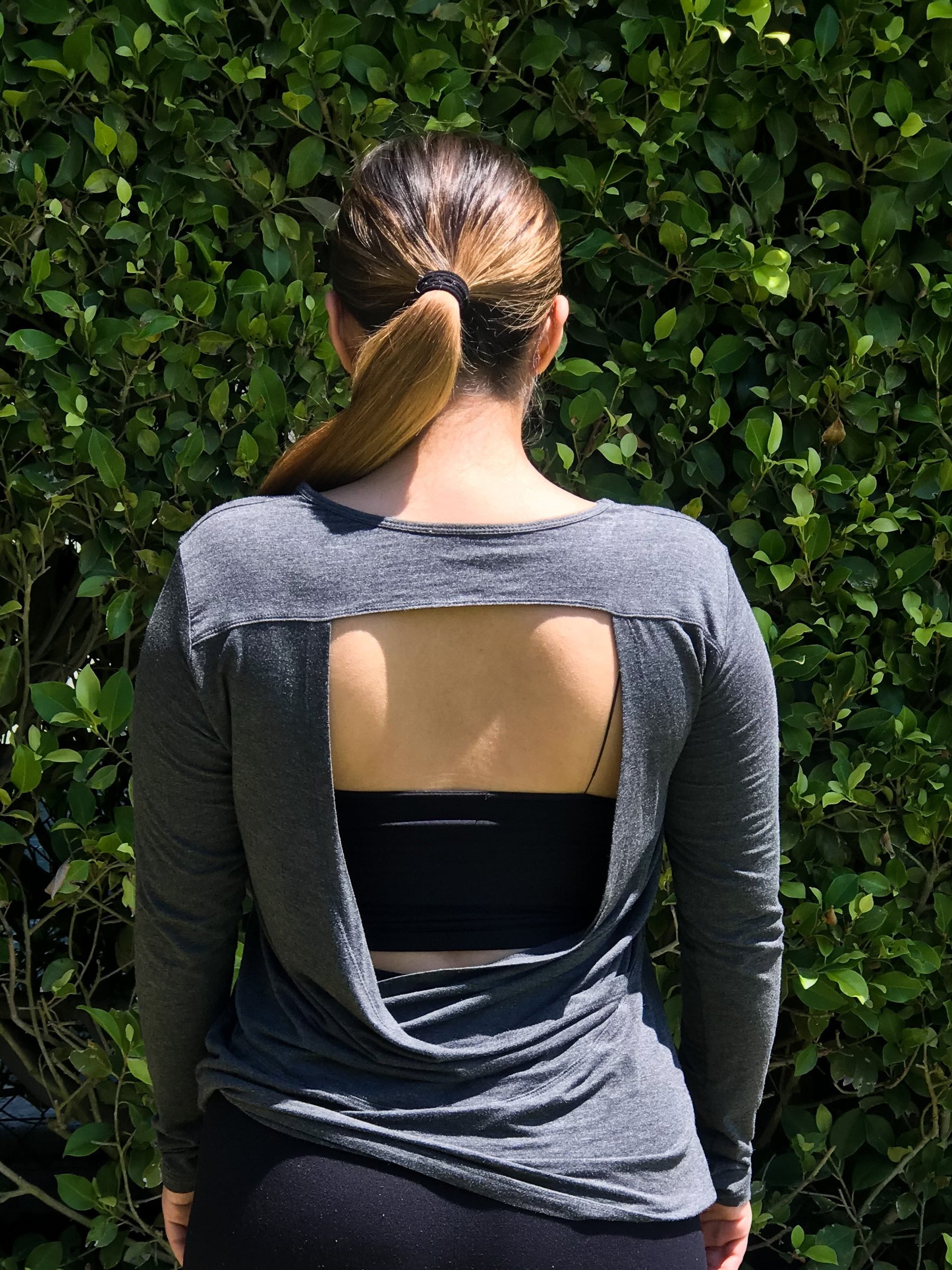 Grey/long sleeve workout shirt with open back 